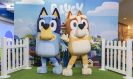 了解如何在今年的珀斯皇家表演中见到Bluey和Bingo