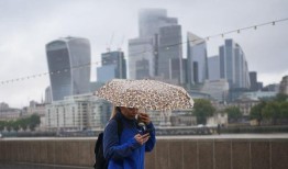 伦敦天气：周末洪水逼近，首都部分地区发布雷暴警报