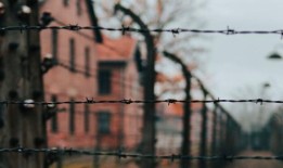 联合国秘书长在大屠杀纪念活动上发表讲话，反对仇恨