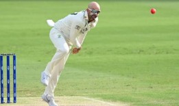 里昂对兰开夏郡的失利使他们在郡积分榜上垫底