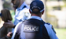 涉嫌肇事逃逸的司机在机场被捕