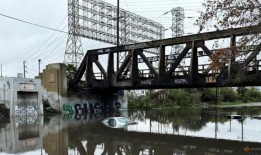 随着另一场风暴的到来，加州为“危及生命”的洪水和飓风做好了准备