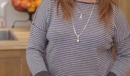 蕾切尔·雷在Instagram上说错话几周后更新了健康状况