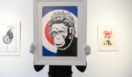 班克斯将灵长类动物融入作品的方式有很多