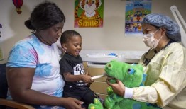 为什么良好的儿童口腔护理是至关重要的，护理人员应该注意做什么和不做什么