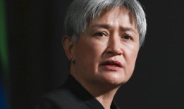 巴勒斯坦抗议者破坏了潘妮·黄在塔斯马尼亚大学的演讲