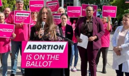 联邦法官表示，北卡罗来纳州的一些堕胎药物限制是非法的