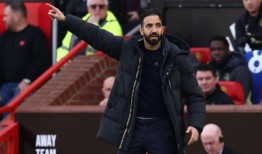 阿莫里姆说曼联将为战胜曼城而战