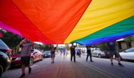 阿拉巴马州的LGBTQ骄傲游行活动有增无减，反对声也微乎其微