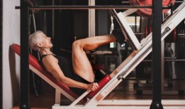 Amber Cekerevac： 50岁以上保持健康的五种方法