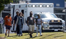 他们拍了一部关于特朗普的电影没有人会释放它