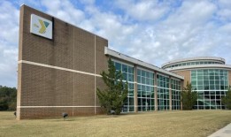 破产，“没有围墙的Y”，出售房产：基督教青年会如何在covid后生存