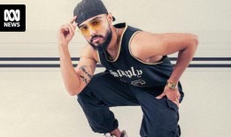 热门歌曲Aasa Kooda的背后是西悉尼的一位词作者，这首歌的播放次数超过了7000万次