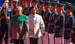 马科斯在Malaca？ang会见了东帝汶总统拉莫斯·奥尔塔