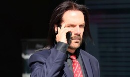 威廉·“比利”·詹姆斯·米切尔起诉布里斯班的youtube用户卡尔·乔伯斯特，称其在视频中诽谤了他