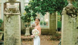 凯尔茜·洛林·赫伯特-海登·泰勒·亨利