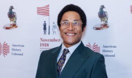 丹尼尔·耶尔伍德，凯特·洛克威尔，约翰·蒙斯基的《世界之眼：从诺曼底登陆日到诺曼底登陆日再到波士顿流行音乐