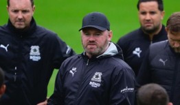 尽管普利茅斯在普雷斯顿平局中反击，鲁尼还是很生气