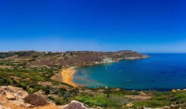 这个美丽的“离网”小岛拥有迷人的海滩，12月的气温仍然是20摄氏度