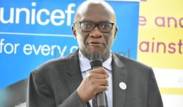 我们没有资金来满足你的要求，阿莫斯医生罢工