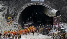 官方称，16天后，被困隧道工人的救援工作接近尾声