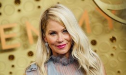 关于克里斯蒂娜·阿普尔盖特跟踪事件的令人不安的细节