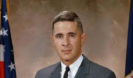 阿波罗8号宇航员威廉·安德斯在飞机失事中去世，享年90岁