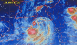 随着阿斯纳飓风在卡拉奇以南120公里处肆虐，信德省将迎来暴雨