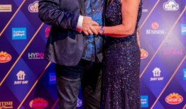 詹姆斯·威尔在新年授勋名单上公布了肾癌的最新进展