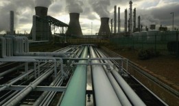 新任苏格兰大臣表示，格兰奇茅斯炼油厂的工人可以期待“积极的公告”