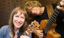 不寻常的晚会会让你脸上露出笑容