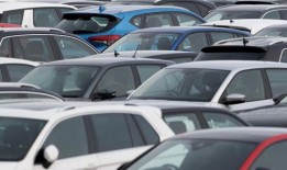 由于担心安全气囊无法打开，主要汽车品牌召回了100多万辆汽车