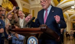 舒默和佩洛西加大了要求拜登辞职的呼声