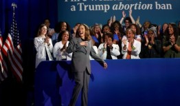 民调显示，特朗普在乔治亚州和亚利桑那州领先哈里斯1个百分点，在北卡罗来纳州并列