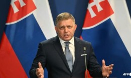 斯洛伐克总理枪击事件：健康前景“积极”，嫌疑人被拘留